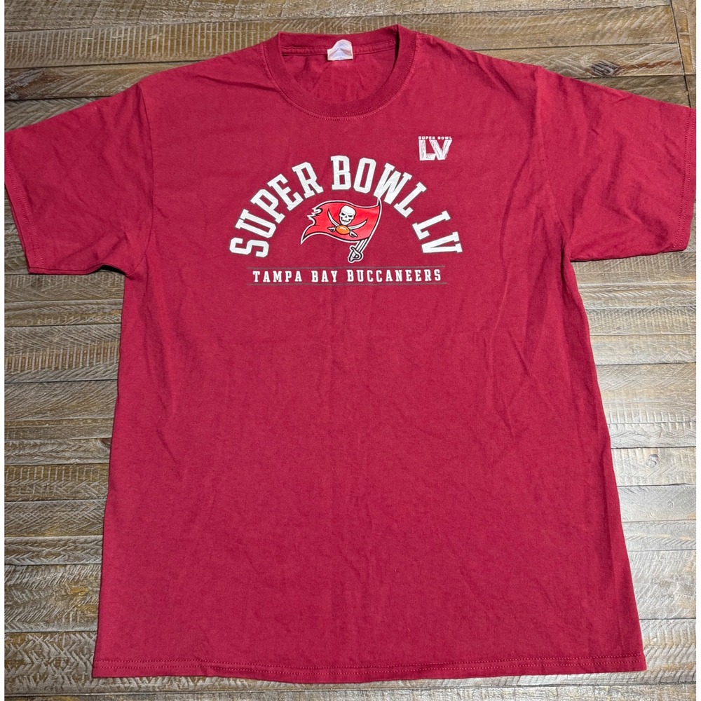 Port & Company T-Shirt Men Large Red Super Bowl LV Tampa Bay Buccaneers Preloved